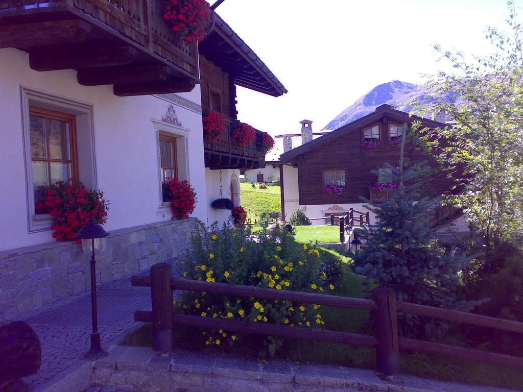 Ferienwohnung Casa Urbani Livigno Exterior foto